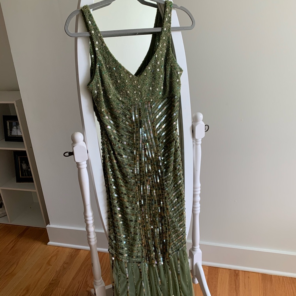 Beautiful green mermaid style prom/formal dress!!